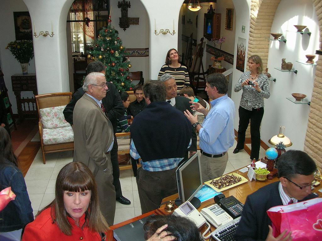 Hotel El Relicario Del Carmen Quito Luaran gambar